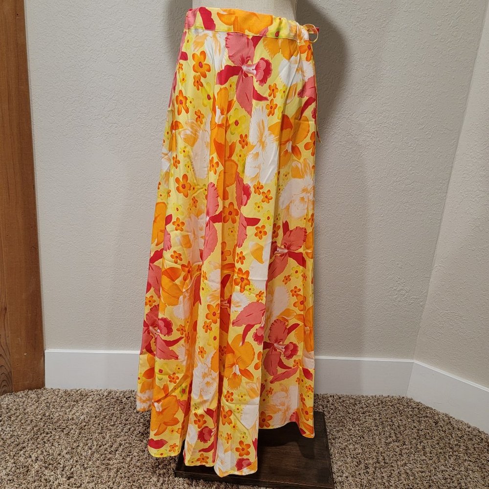 MODA International  - 100% Silk Faux Wrap Skirt, w/TAGS, Adjustable Tie - SZ 6 - Picture 3 of 3